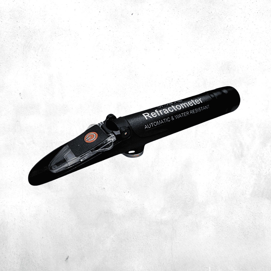 Vivaria Refractometer Salinity Meter